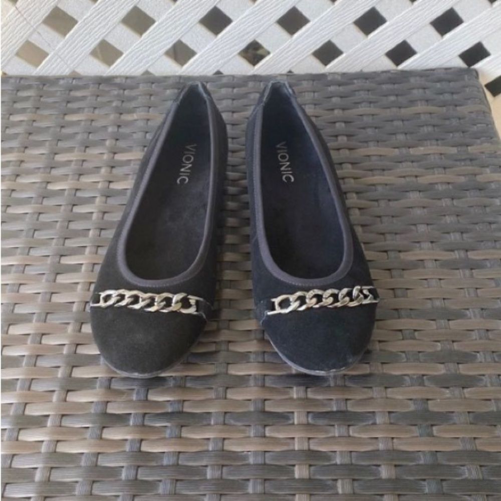 Vionic Ballet flats women's size 6